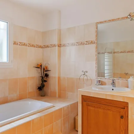 Charming In With Private Pool Lorgues